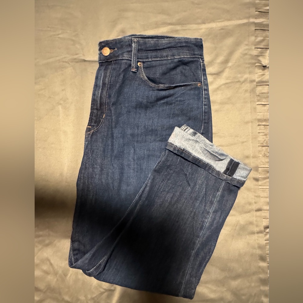Signature by Levi Strauss Dark Wash Capri Denim Jeans